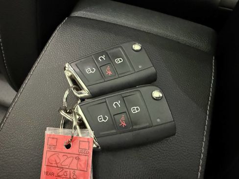 Used 2018 Volkswagen Golf Alltrack SE image 14