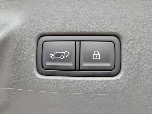 Used 2025 Hyundai Santa Fe SEL image 10