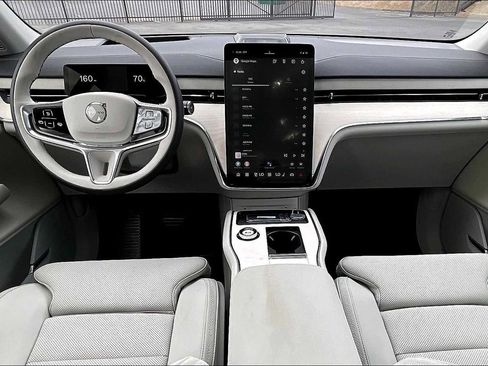 New 2025 Volvo EX90 Ultra image 6