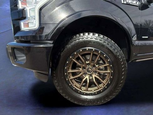 Used 2015 Ford F150 Platinum w/ Equipment Group 701A Luxury image 24