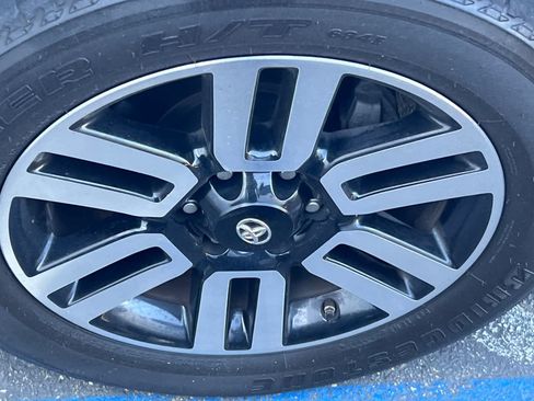 Used 2018 Toyota 4Runner Limited AWD/4WD image 10