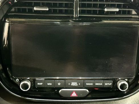 Used 2023 Kia Soul EX image 19