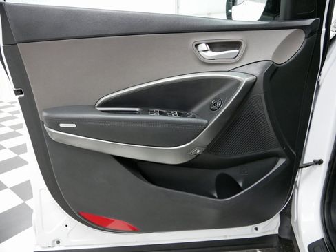 Used 2017 Hyundai Santa Fe Sport image 13