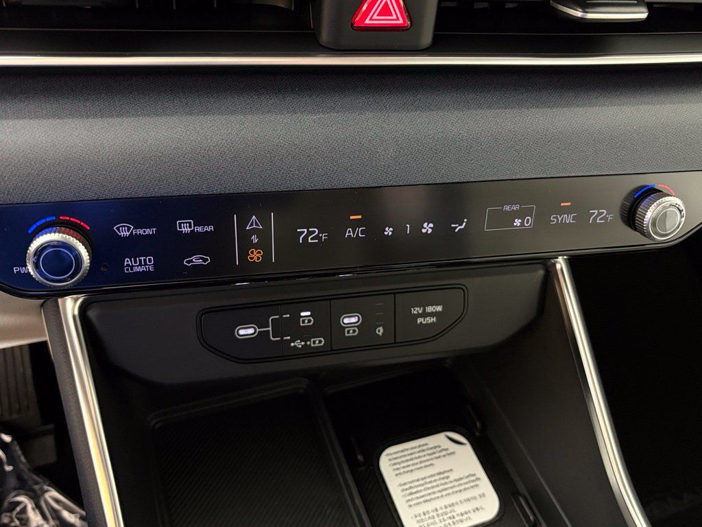 New 2026 Kia Carnival EX FWD image 28