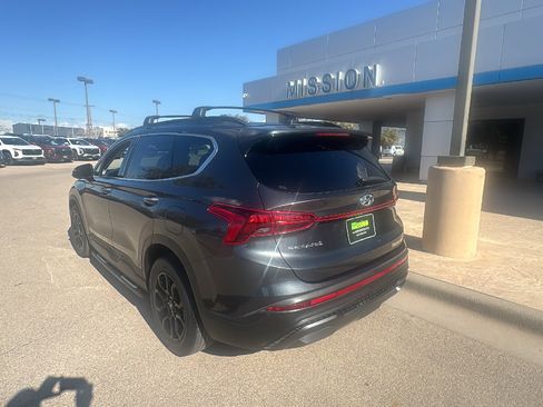 Used 2022 Hyundai Santa Fe XRT image 3