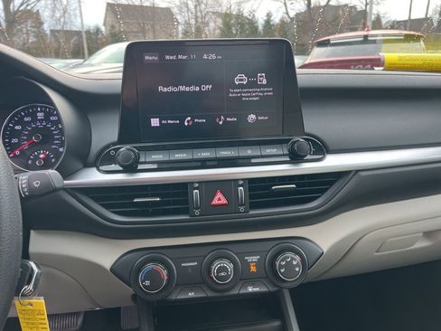 Certified 2023 Kia Forte LXS image 17