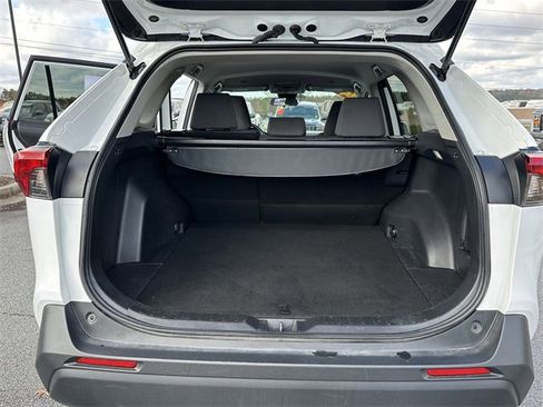 Used 2024 Toyota RAV4 XLE image 19