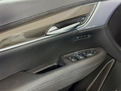 Used 2024 Cadillac XT5 Premium Luxury w/ Platinum Package image 21