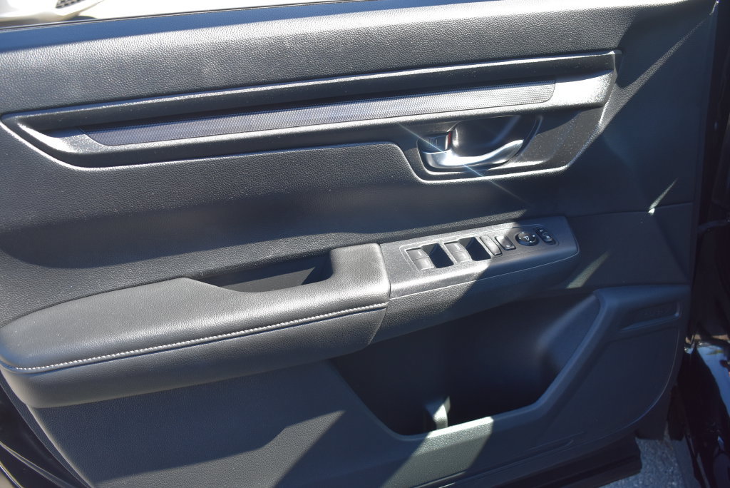 Used 2025 Honda CR-V LX image 21