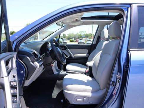 Used 2016 Subaru Forester 2.5i Premium AWD/4WD image 9