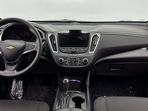 Used 2020 Chevrolet Malibu LT FWD image 23