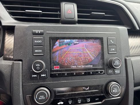 Used 2019 Honda Civic Sport image 17