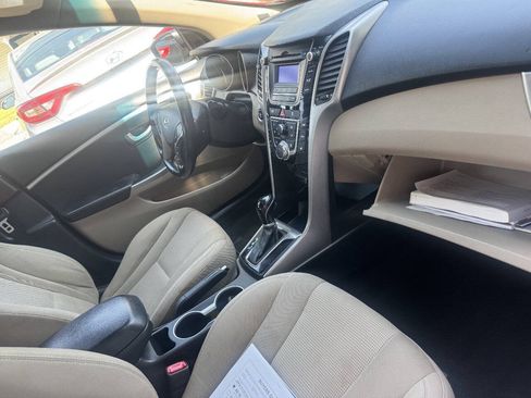 Used 2013 Hyundai Elantra GT w/ Touch & Go Pkg FWD image 25
