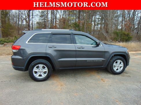 Certified 2017 Jeep Grand Cherokee Laredo w/ Quick Order Package 2BE image 15