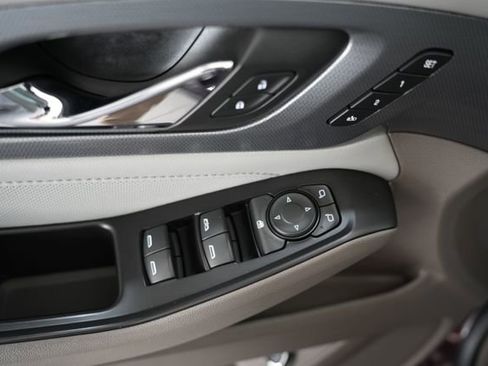 Used 2018 Chevrolet Traverse Premier w/ Driver Confidence II Package image 12