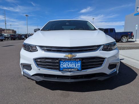 Used 2018 Chevrolet Malibu LS image 5