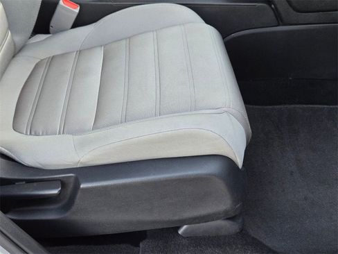 Used 2018 Honda CR-V EX image 26