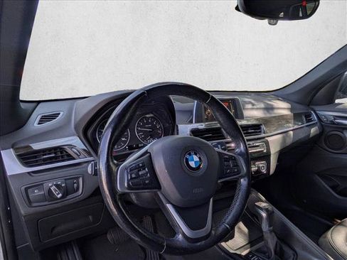 Used 2017 BMW X1 xDrive28i AWD/4WD image 10