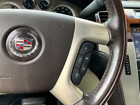 Used 2013 Cadillac Escalade Platinum image 14