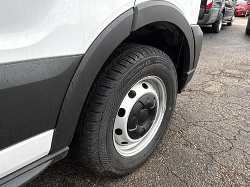 Used 2024 Ford Transit 150 Low Roof image 5