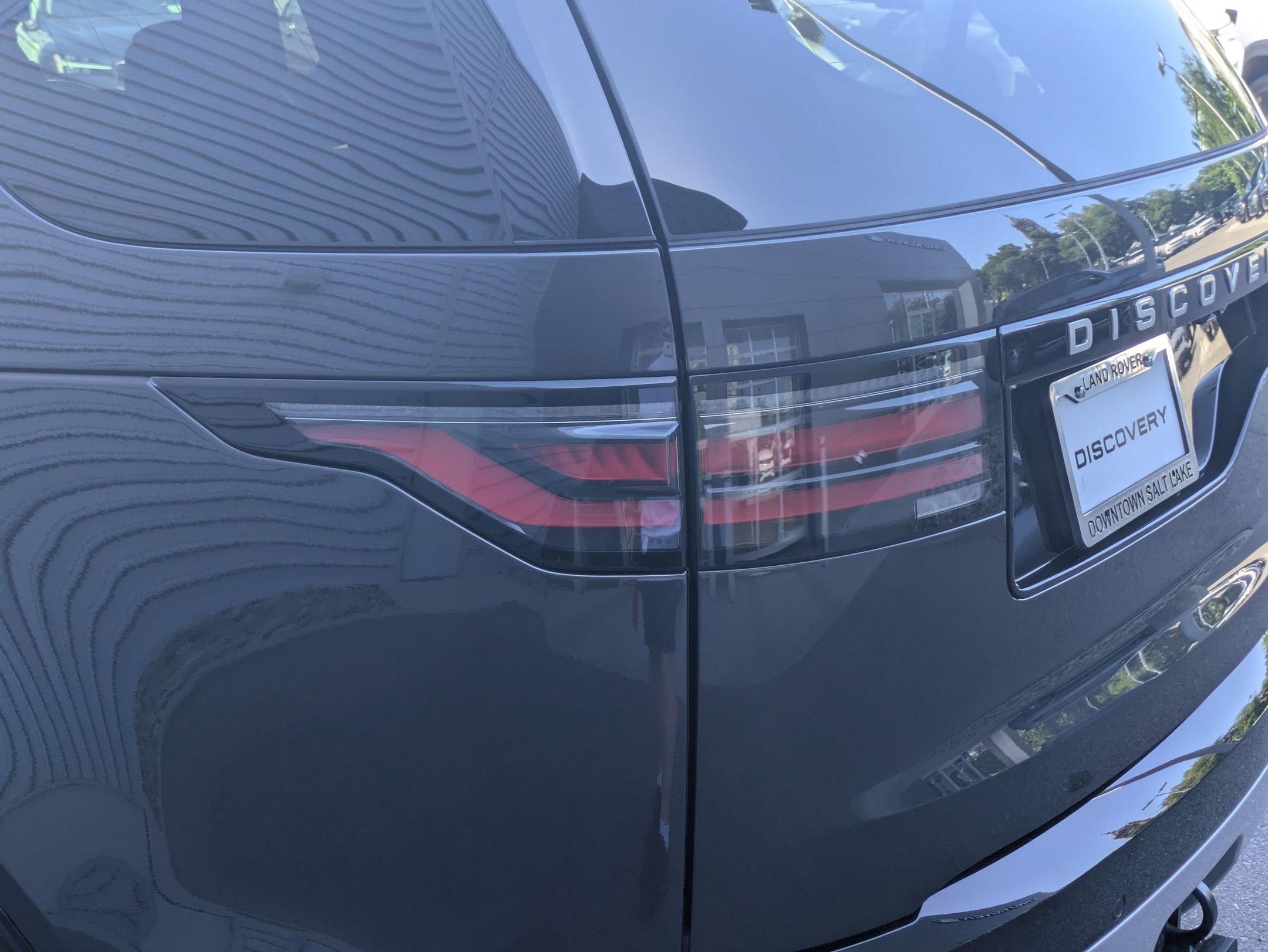 New 2026 Land Rover Discovery Limited Edition AWD/4WD image 12