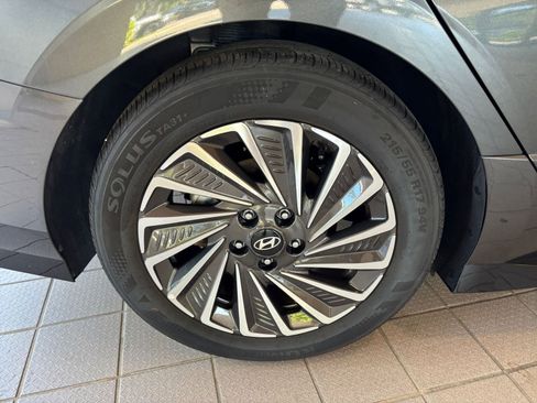 Used 2025 Hyundai Sonata SEL FWD image 31