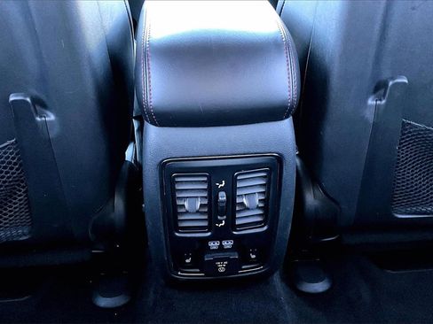 Used 2018 Jeep Grand Cherokee Trailhawk w/ Trailhawk Luxury Group image 34