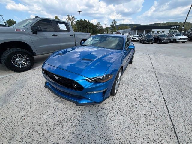 Used 2021 Ford Mustang GT Premium w/ Ford Safe & Smart Package RWD image 3