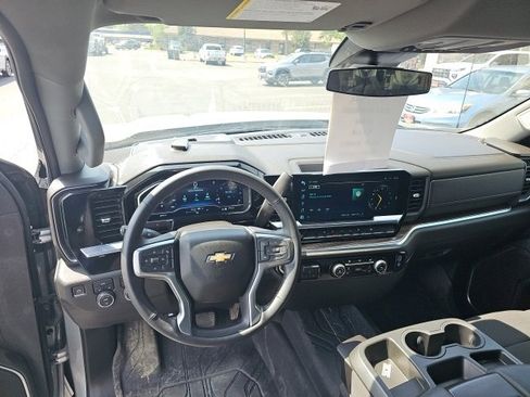 Used 2023 Chevrolet Silverado 1500 LT image 25