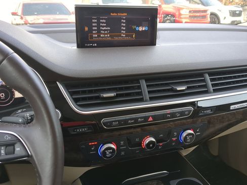 Used 2018 Audi Q7 3.0T Premium Plus image 27