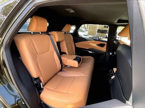 Used 2025 Lexus RX 350 Premium image 20
