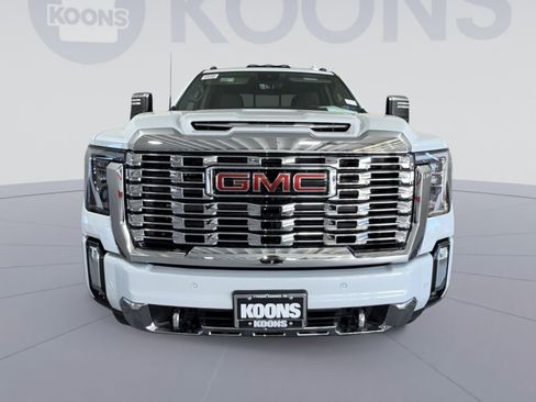 New 2026 GMC Sierra 2500 Denali w/ Denali Reserve Package AWD/4WD image 11