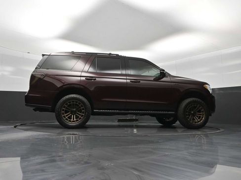 Used 2021 Ford Expedition XLT image 34