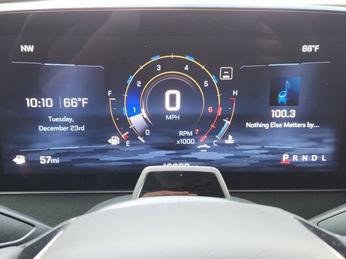 Used 2024 Chevrolet Traverse RS image 17