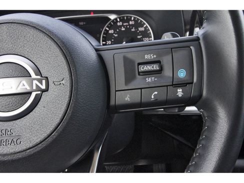 Used 2024 Nissan Pathfinder SV FWD image 20