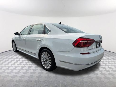 Used 2017 Volkswagen Passat 1.8T SE FWD image 7
