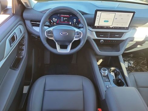 New 2026 Ford Explorer Active w/ Active Comfort Package image 7