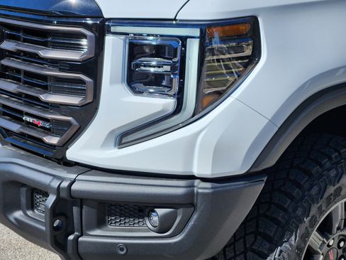 New 2026 GMC Sierra 1500 AT4X image 6