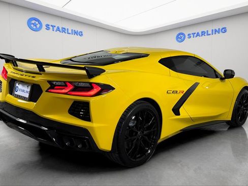 Certified 2025 Chevrolet Corvette Stingray Coupe w/ Z51 Performance Package RWD image 9