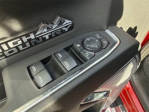 Used 2024 Chevrolet Silverado 1500 High Country image 9