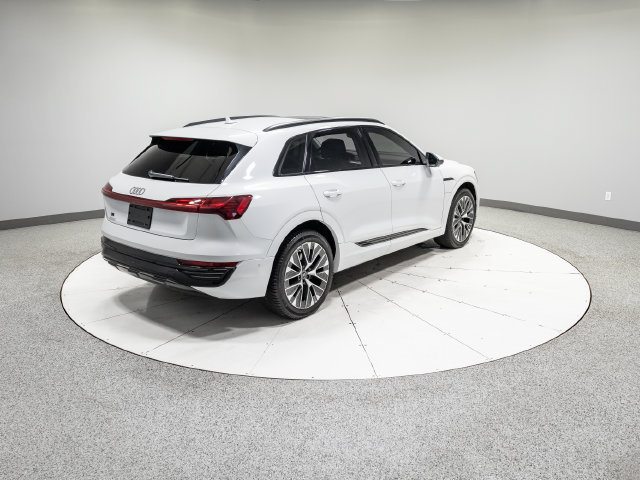 Used 2024 Audi Q8 e-tron Prestige w/ Prestige Package AWD/4WD image 29