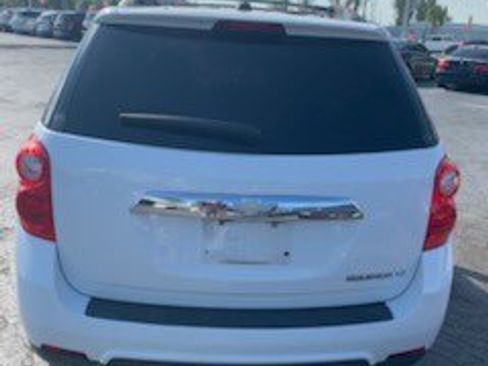 Used 2015 Chevrolet Equinox LT w/ Driver Convenience Package image 2