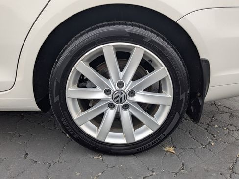 Used 2013 Volkswagen Jetta TDI image 32