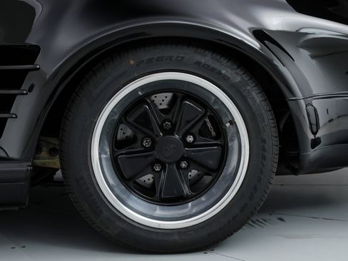 Used 1989 Porsche 911 Turbo RWD image 61
