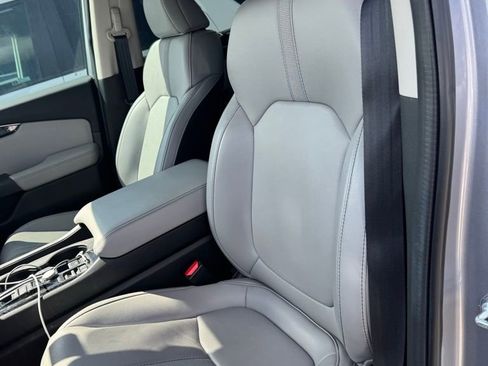 Used 2023 Honda Pilot EX-L image 11