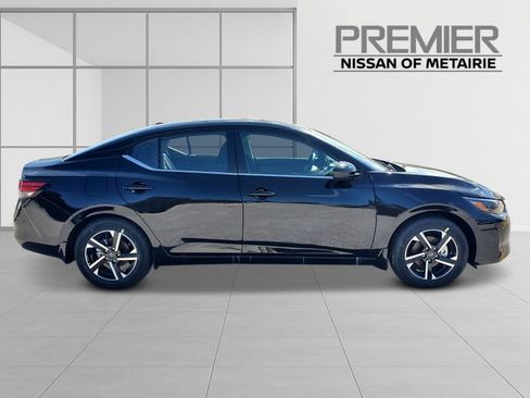 New 2025 Nissan Sentra SV image 7