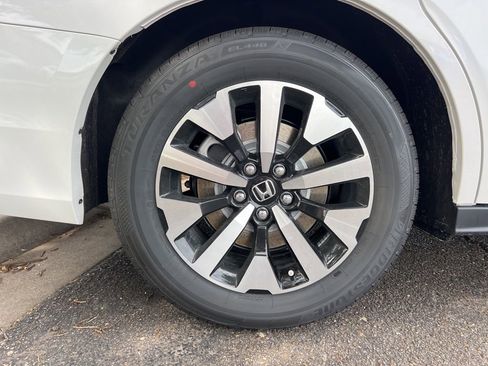 New 2026 Honda Odyssey EX-L image 7