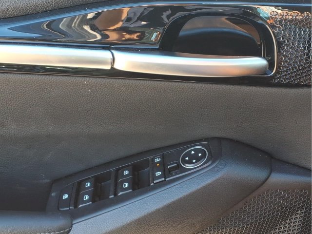 Used 2024 Kia Seltos EX FWD image 16