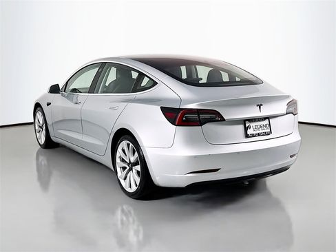 Used 2018 Tesla Model 3 Long Range image 8