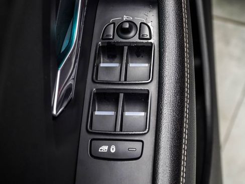Used 2019 Jaguar E-PACE R-Dynamic S AWD/4WD image 35